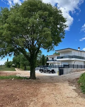 Villa Tadini Joy *