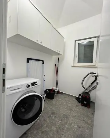 Villa Tadini Joy Babici