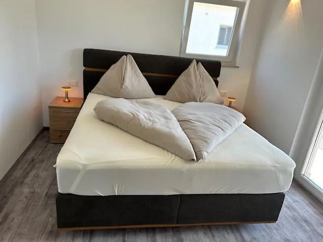 빌라 Tadini Joy Babici